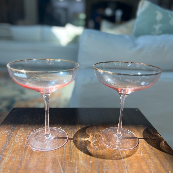 GORGEOUS vintage pink gold rimmed champagne/sherbet glasses mcm - Picture 4 of 4